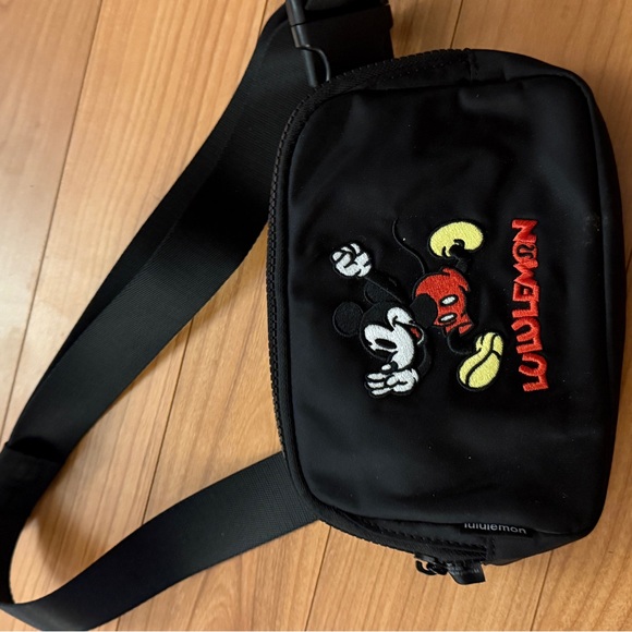 NWT: Lululemon Black and Red Mickey Mouse Belt Bag - Picture 1 of 4